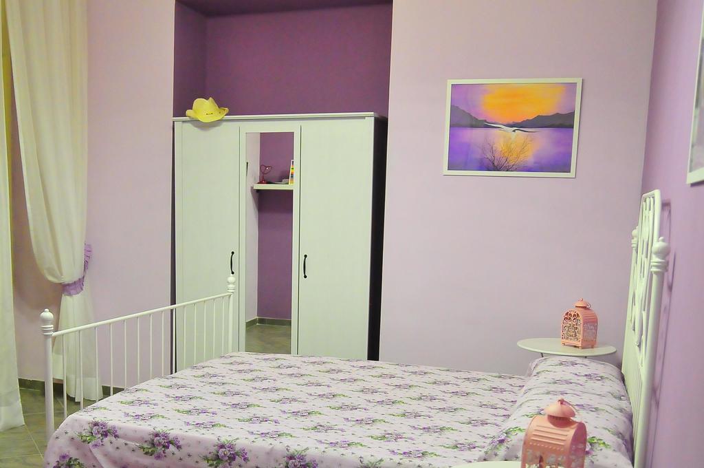 B&B Ingiropernapoli Δωμάτιο φωτογραφία